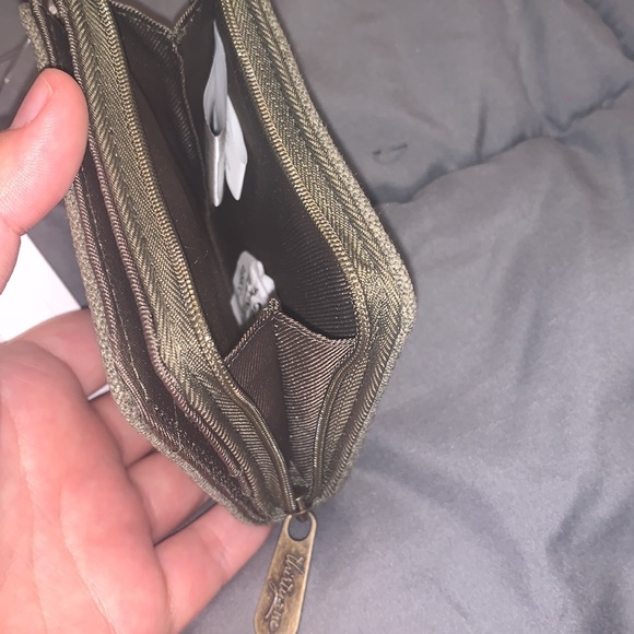 SALE ✨NWOT Thirty-One Wallet - Picture 3 of 7